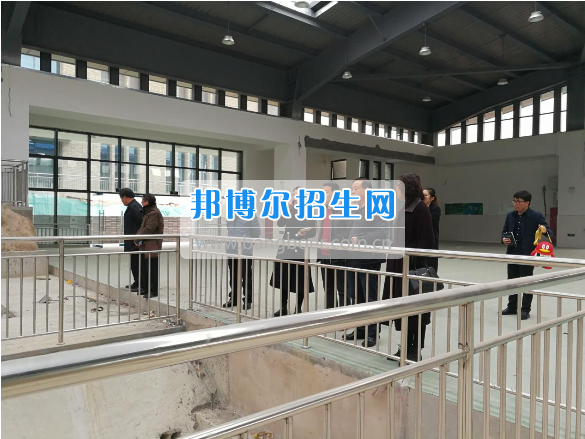 畢節(jié)地區(qū)工業(yè)學校領(lǐng)導(dǎo)率隊到省水利水電職業(yè)技術(shù)學院參觀學習