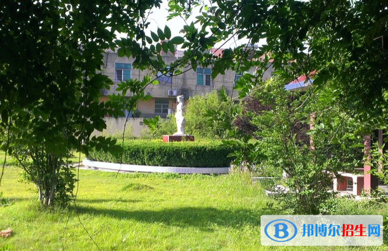 安陽衛(wèi)生學(xué)校2021年報(bào)名條件、招生要求