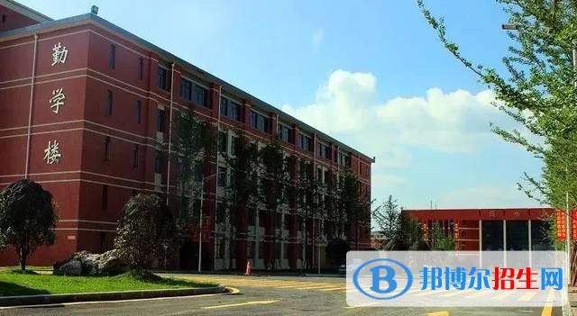 貴州電子商務(wù)職業(yè)技術(shù)學(xué)院五年制大專2019年報(bào)名條件、招生對象