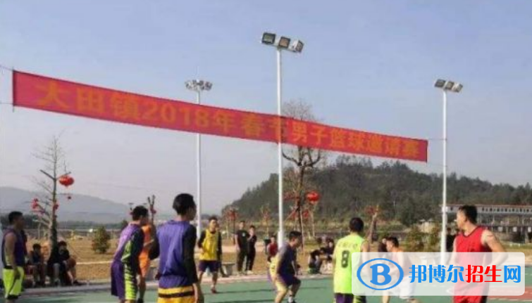 江門體育運(yùn)動(dòng)學(xué)校招辦聯(lián)系電話