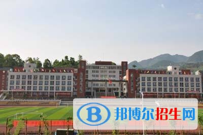 銅仁什么叫中專學校