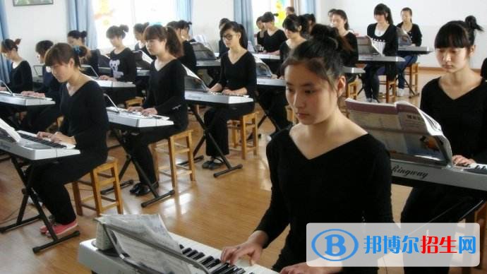 青年就業(yè)，幼師畢業(yè)生為何容易找工作