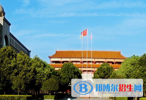 重慶的衛(wèi)校讀了中?？梢匀ラL沙醫(yī)學(xué)院讀大專嗎