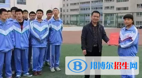 靖遠職業(yè)中等專業(yè)學(xué)校2020年學(xué)費、收費多少