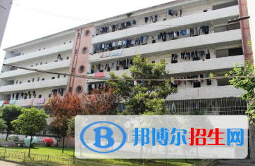 江西輕工業(yè)高級技工學校2020年報名條件、招生要求、招生對象