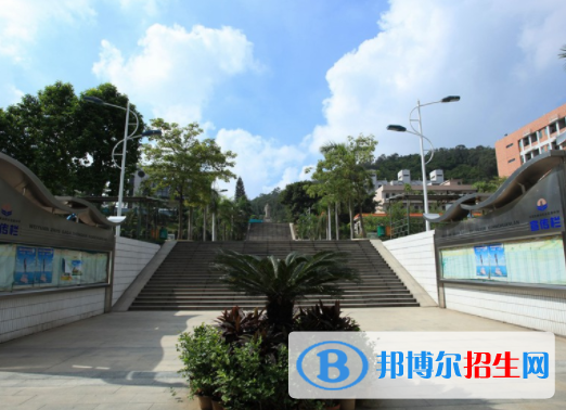 東莞紡織服裝學(xué)校2020年報(bào)名條件、招生要求、招生對(duì)象