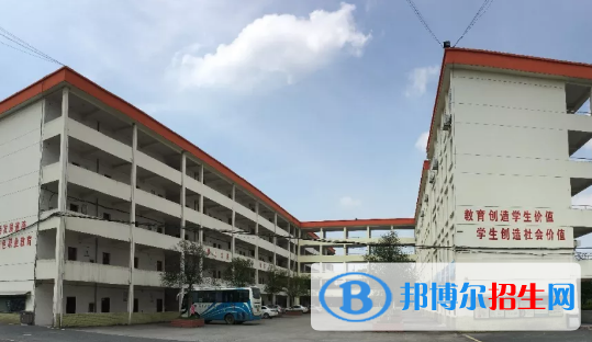 萍鄉(xiāng)交通職業(yè)學(xué)校怎么樣、好不好