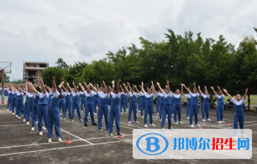 連州職業(yè)技術(shù)學(xué)校2020年報名條件、招生要求、招生對象