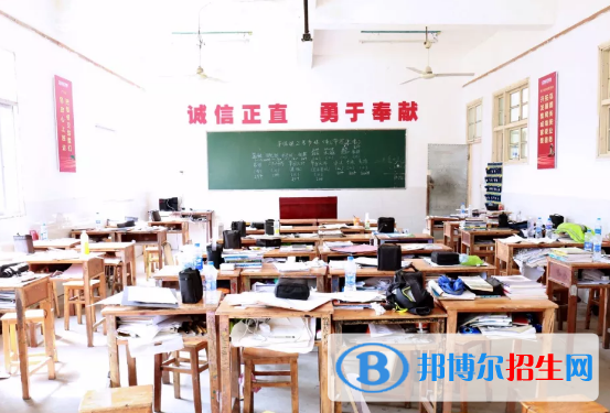 九江廬山西海藝術學校2020年報名條件、招生要求、招生對象