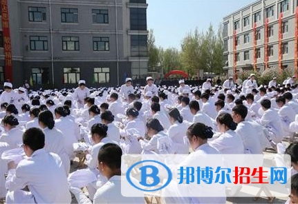 焦作護(hù)理學(xué)校2021年報名條件、招生要求、招生對象