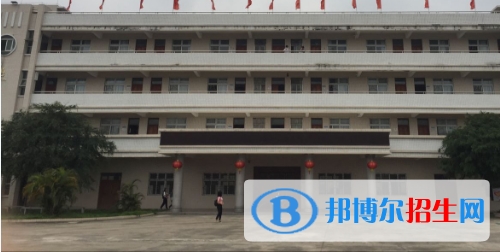陸豐技工學(xué)校2020年報(bào)名條件、招生要求、招生對(duì)象