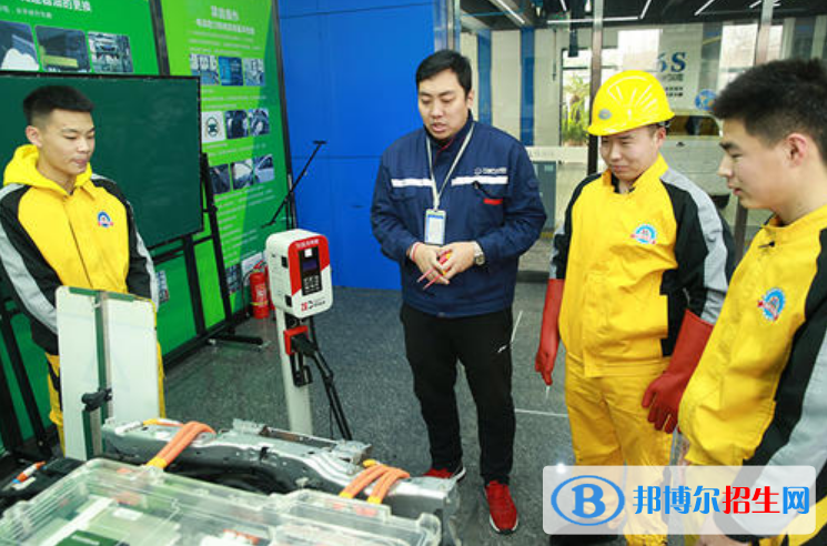 重慶2022年中專汽修學校有哪些
