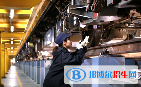 白銀2020年鐵路學校好還是大專好