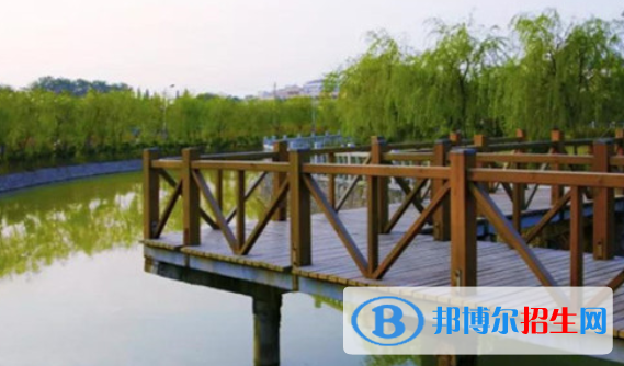 江西醫(yī)學(xué)高等專科學(xué)校是幾專
