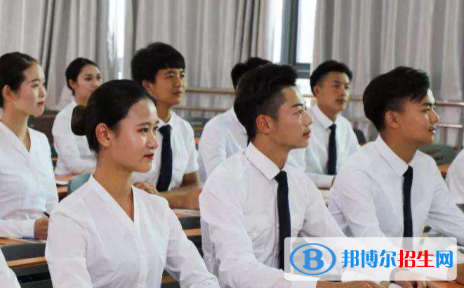 湖北2020年200分能上航空服務學校嗎