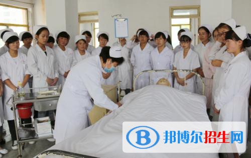 成都2021讀衛(wèi)校要分數(shù)嗎