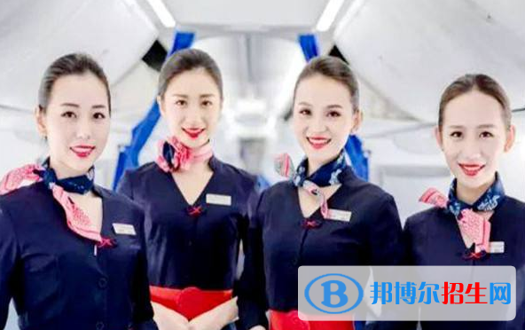 武漢2021年女生上什么航空服務(wù)學(xué)校好