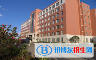 云南財(cái)經(jīng)學(xué)校2021年學(xué)費(fèi)、收費(fèi)多少