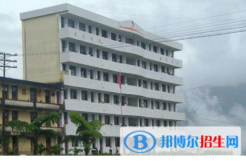 綠春縣民族職業(yè)高級中學(xué)怎么樣，好不好
