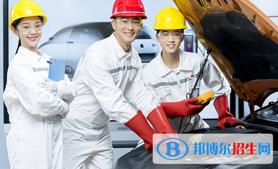 貴陽(yáng)2021年汽修學(xué)校有哪些科目