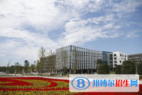 成都2021年上完中?？梢陨洗髮? width=