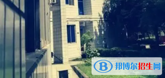 成都實(shí)用工程技術(shù)學(xué)校2022年學(xué)費(fèi)、收費(fèi)多少