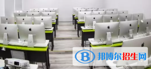 成都2022年男生讀計(jì)算機(jī)學(xué)校學(xué)什么專業(yè)好