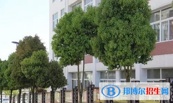 楚雄州體育運(yùn)動(dòng)學(xué)校2022年報(bào)名條件、招生要求、招生對(duì)象
