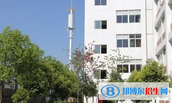 瀘西縣農(nóng)業(yè)機(jī)械化技術(shù)學(xué)校2022年學(xué)費(fèi)、收費(fèi)多少