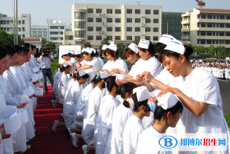 唐山衛(wèi)生學校2022年報名條件、招生要求、招生對象