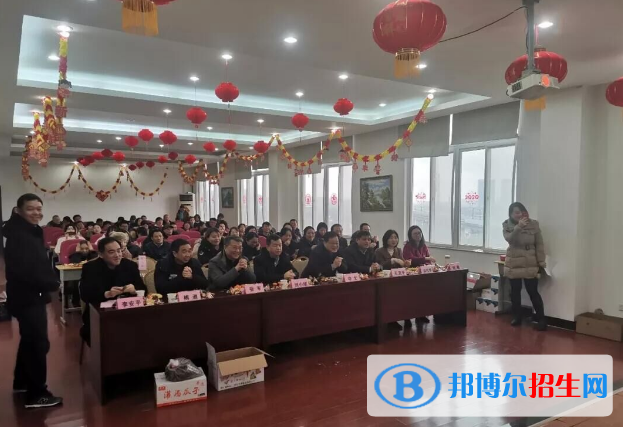 南京醫(yī)藥中等專業(yè)學校2022年招生辦聯(lián)系電話