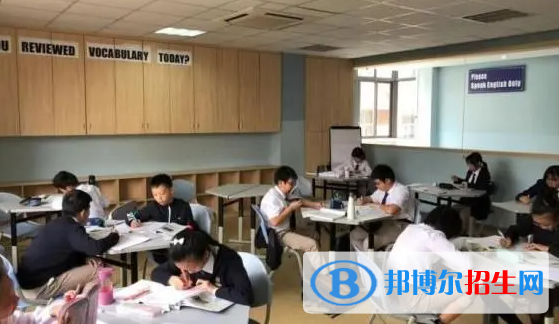 牛津國際公學(xué)成都學(xué)校初中部靠譜嗎2