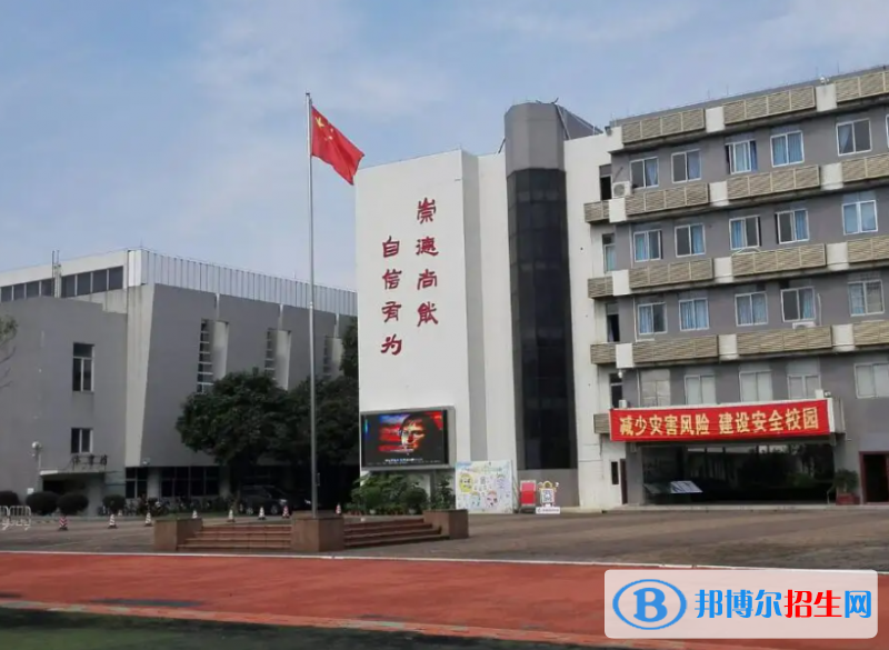  貴州2023年初中生學鐵路學校怎么樣