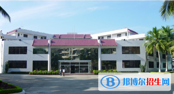海南省文昌中學2023年學費、收費多少 