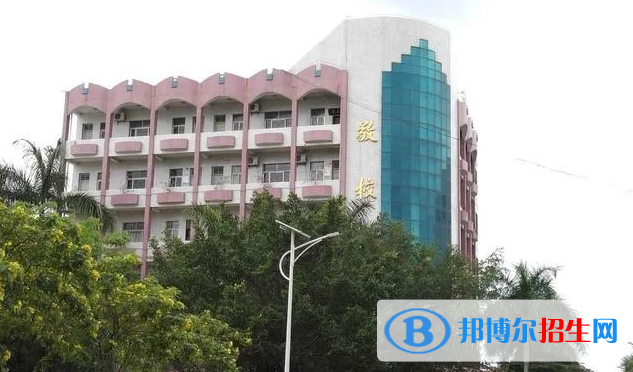  臨高中學(xué)2023年招生簡(jiǎn)章 