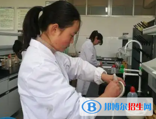 河南2023年女生上衛(wèi)校學啥好