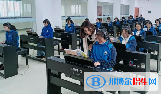 浙江2023年去上中專學(xué)校學(xué)什么對以后好一點(diǎn)