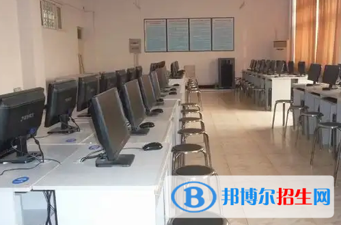 重慶2023年沒(méi)上完初中可以上中專學(xué)校嗎