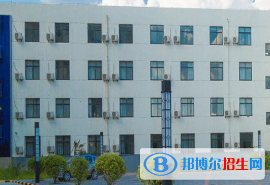 西安海棠技師學(xué)院地址在哪里，哪個(gè)地區(qū)，哪個(gè)城市?