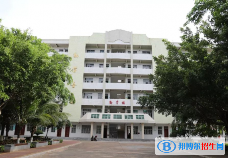 2023臨高縣新盈中學(xué)招生計(jì)劃 招生人數(shù)是多少(附要求、條件、對象)