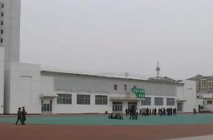 濰坊市科技中等專業(yè)學校地址，乘車路線