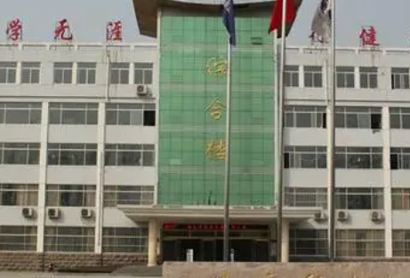 鄄城縣職業(yè)中等專業(yè)學(xué)校地址，乘車路線