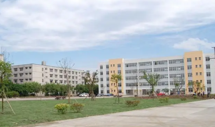 湖北2023年好的中專學校都有什么