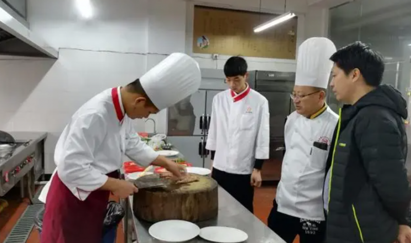 鞍山市現(xiàn)代服務(wù)學校怎么樣、好不好