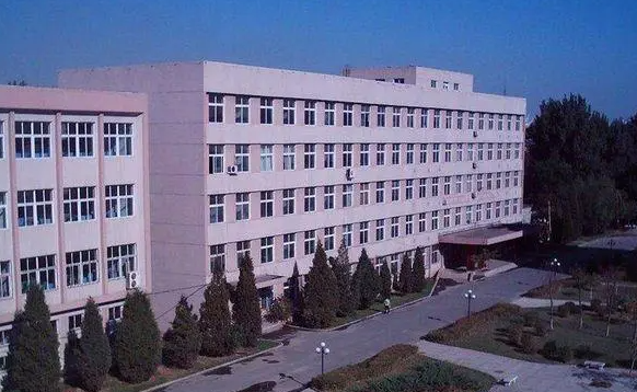 2023鞍山衛(wèi)生學(xué)校招生計(jì)劃 招生人數(shù)是多少(附要求、條件、對(duì)象)