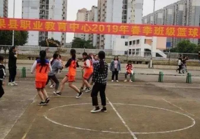 2024平果市職業(yè)教育中心多少錢(qián) 平果市職業(yè)教育中心各專(zhuān)業(yè)學(xué)費(fèi)收費(fèi)標(biāo)準(zhǔn)