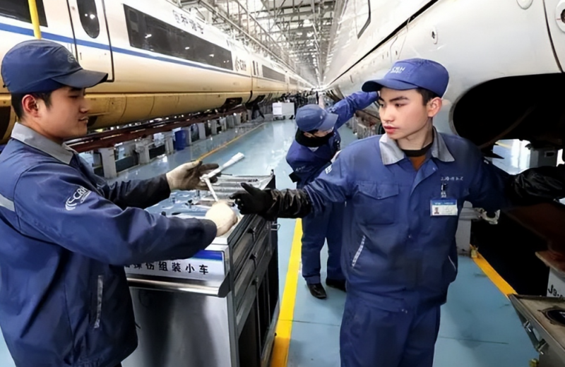 江蘇2025年鐵路學(xué)校錄取分?jǐn)?shù)線